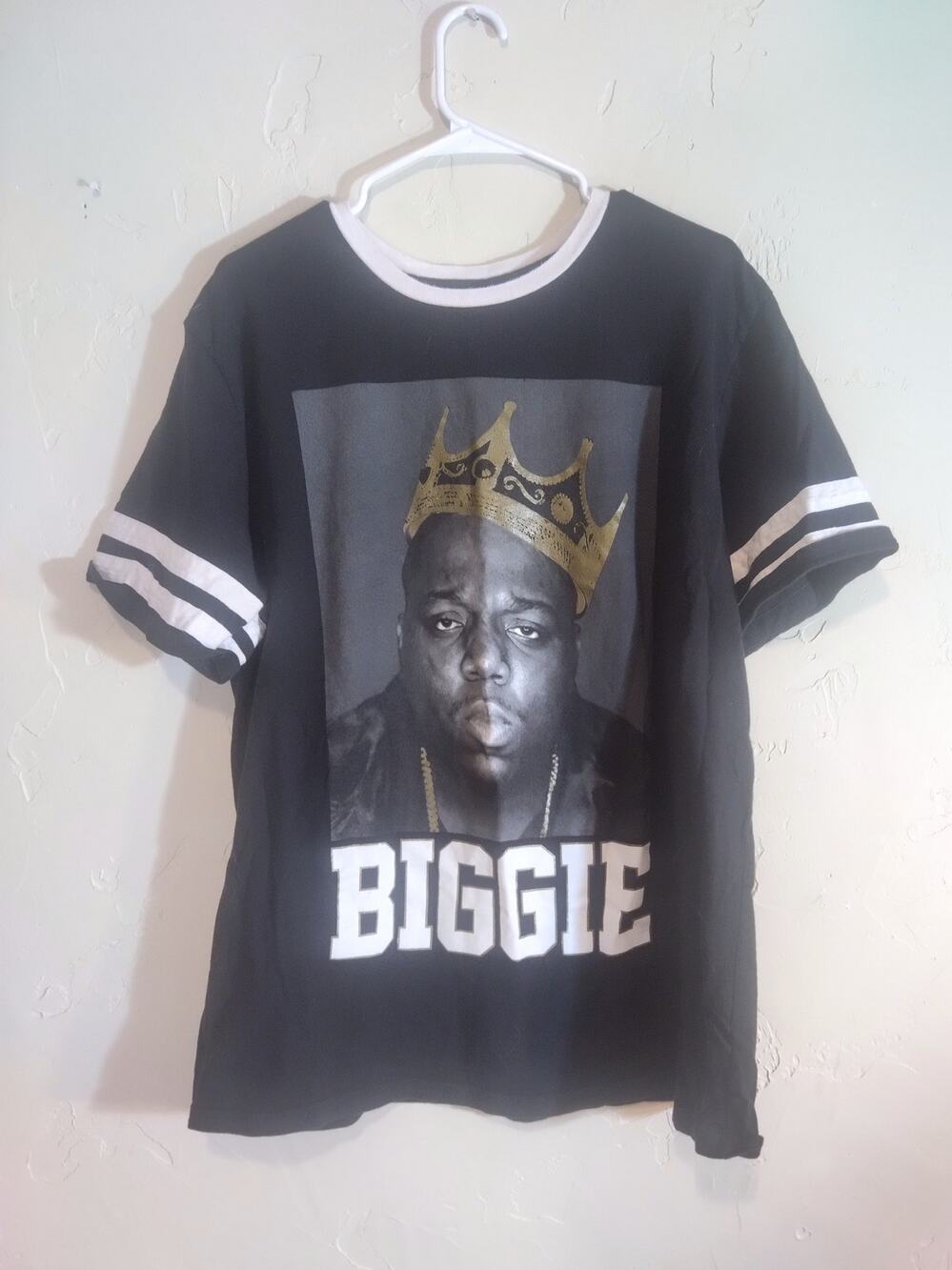 Biggie Wearing a Crown Tee
